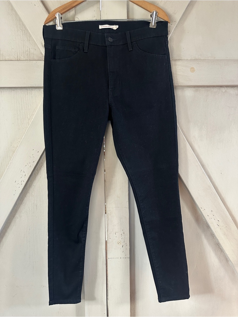 Levi’s 720 High Rise Super Skinny Black Jeans Women’s Sz 32